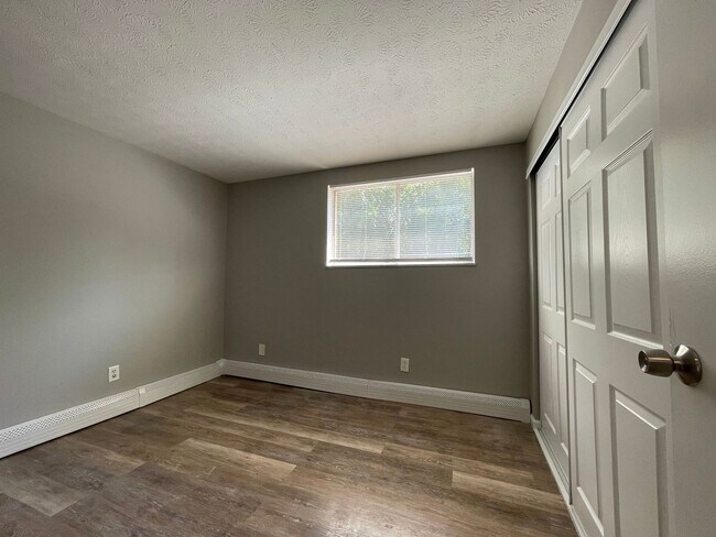 Photo - Recently Renovated 1-Bedroom Apartment in ... Unidad 1599 Glen Parker Ave - 1