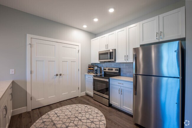 1BR, 1BA - 797SF - Kitchen
