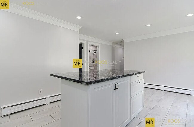 Photo - 239 Trenton St Unidad A