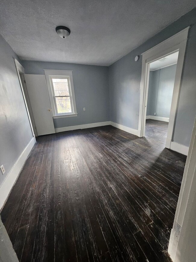 Photo - Upper three bedroom on West Side gas included