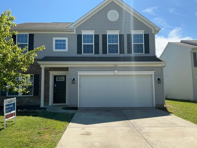 Building Photo - 653 Classic Ln