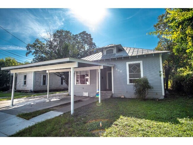 Photo - 308 Belmont Unidad A