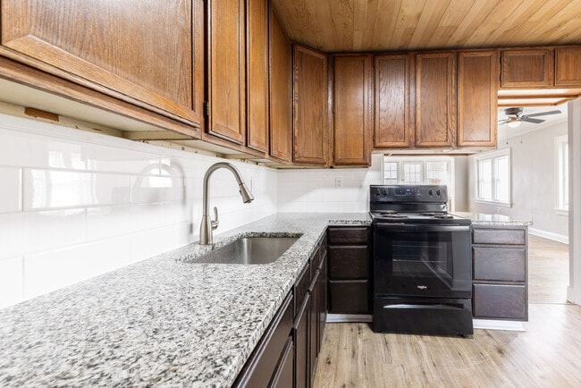 Photo - 2600-2614 Amie Ct