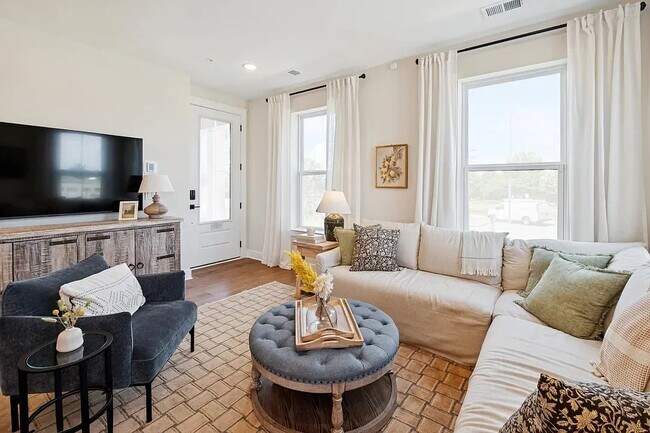 Photo - 14945 Deco Cir