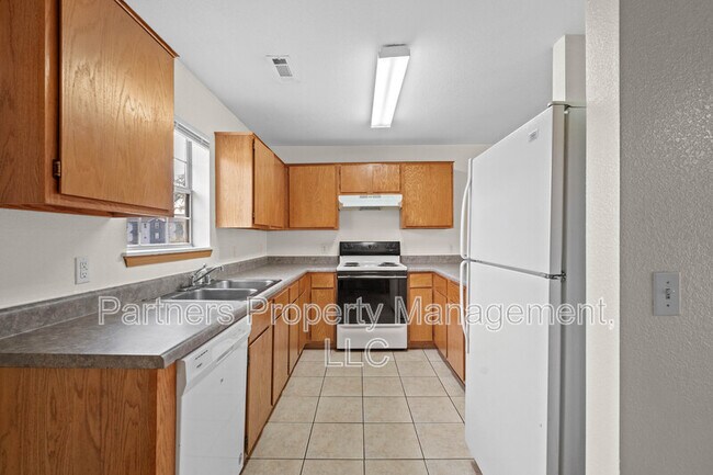 Photo - 858 S Curtis Ave