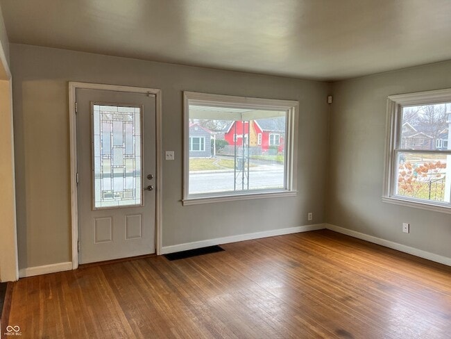 Photo - 1328 Wallace Ave