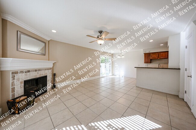 Photo - 8825 S 48th St