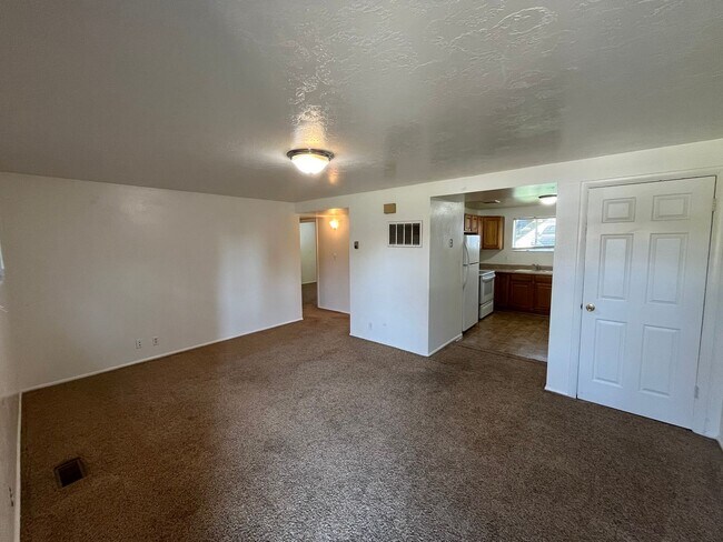 Photo - CREC 4 Plex Unit CREC 4 Plex - 1433