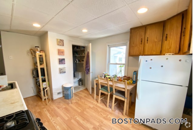 Building Photo - 105 Buttonwood St Rental