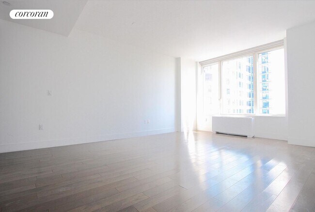 Building Photo - 141-145 Lawrence St Rental