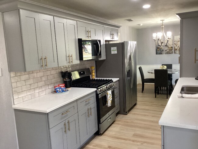 Photo - 245 Malone Ave