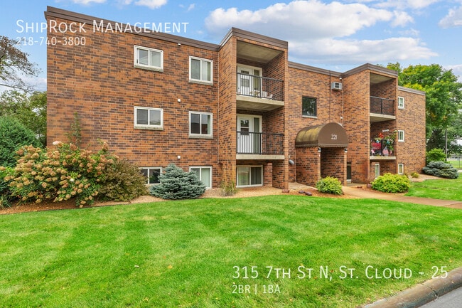 Building Photo - 315 7th St N Unit 25