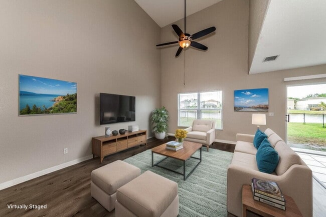 Photo - 329 Beacon Harbour Loop