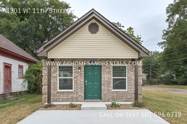 Building Photo - 1301 W 11th St Rental