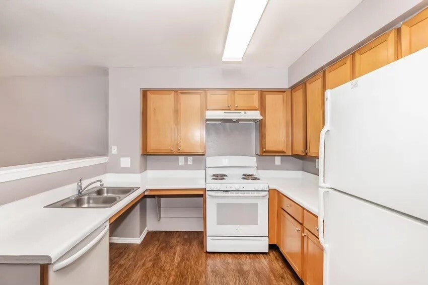 Photo - 12151 N Interstate Hwy 35 Unit B1