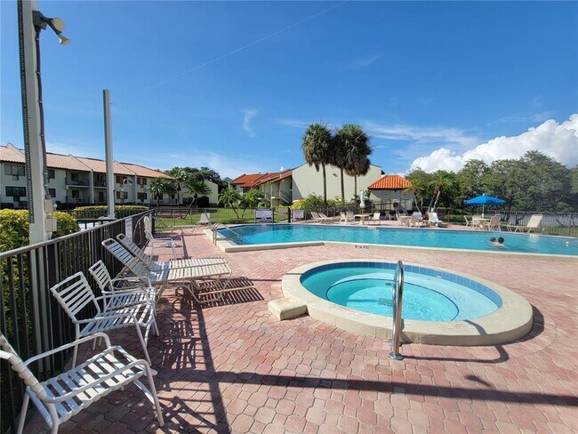 1515 Pinellas Bayway S Unit 38