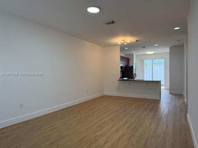 Photo - 14934 SW 41st Ln