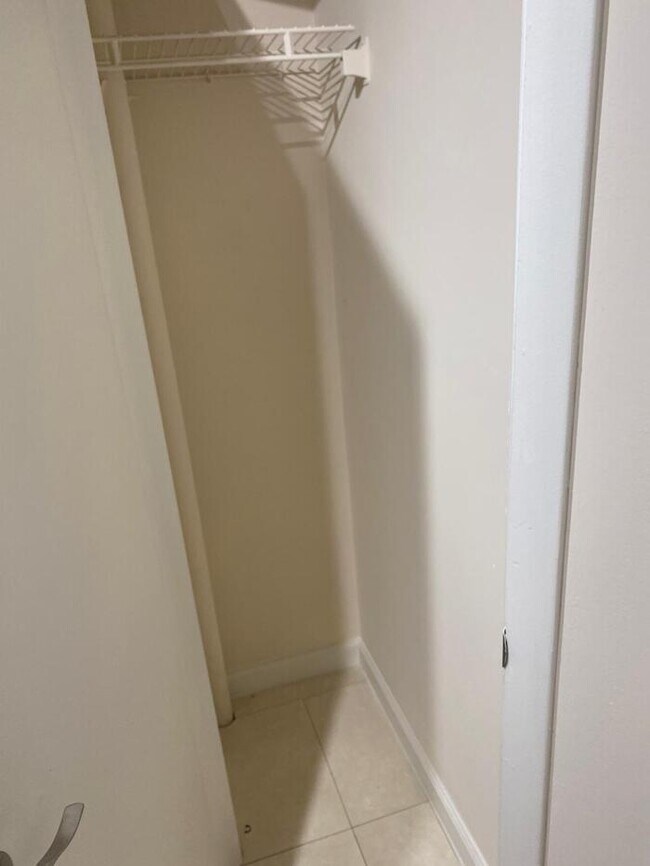 4541-10 2bedroom/2bath in gated community