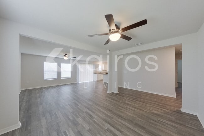 Photo - 1835 Nelson Rd N