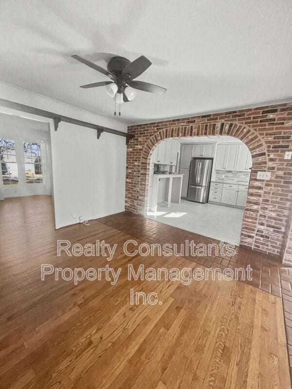 Photo - 3222 S Elm-Eugene St