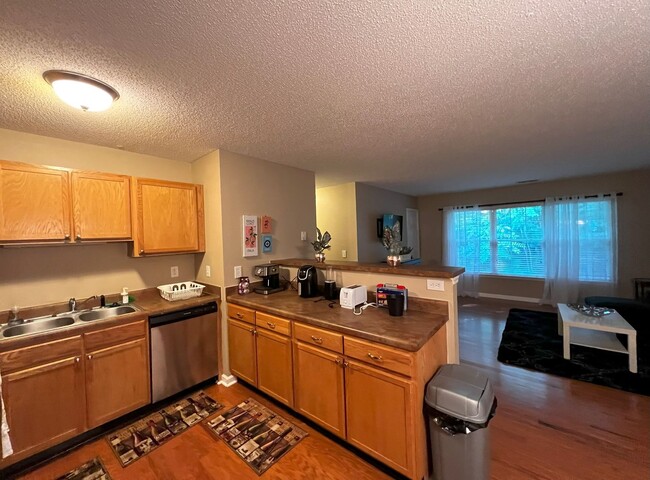 Photo - Short Term Rental Now Available!! Unidad 202