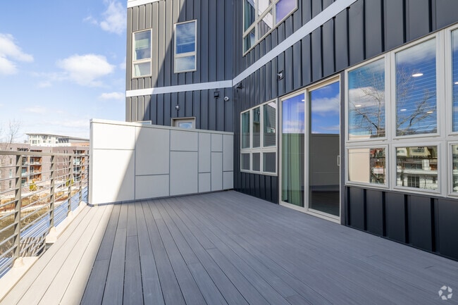 Clubhouse Deck