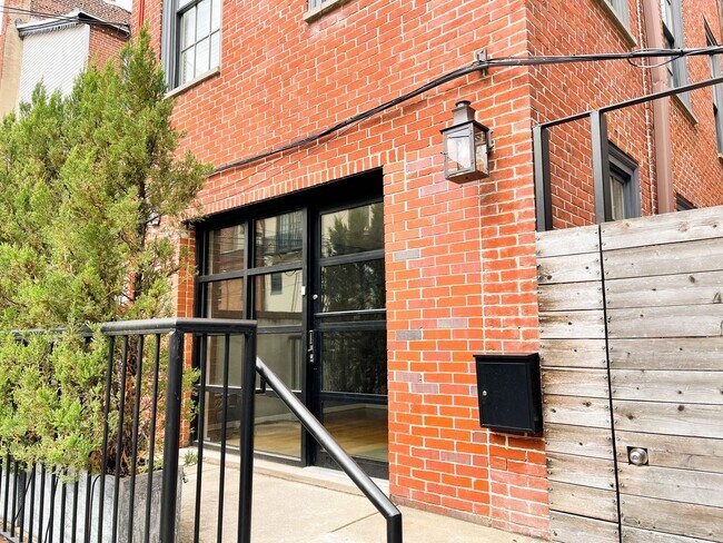 Photo - Beautiful 2-Bedroom Apartment in Rittenhou... Unidad 1R