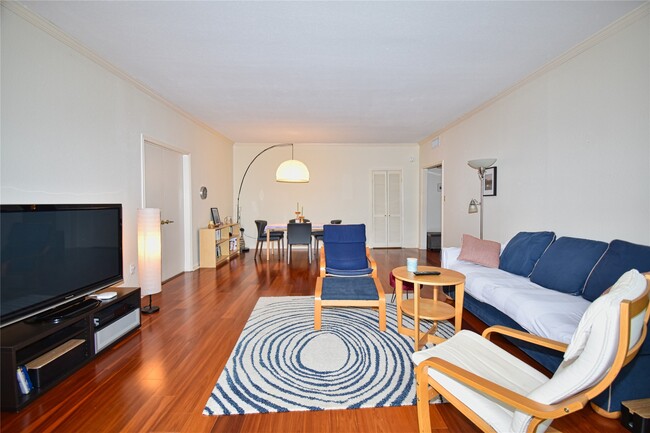 Photo - 2425 Underwood St Unit 346