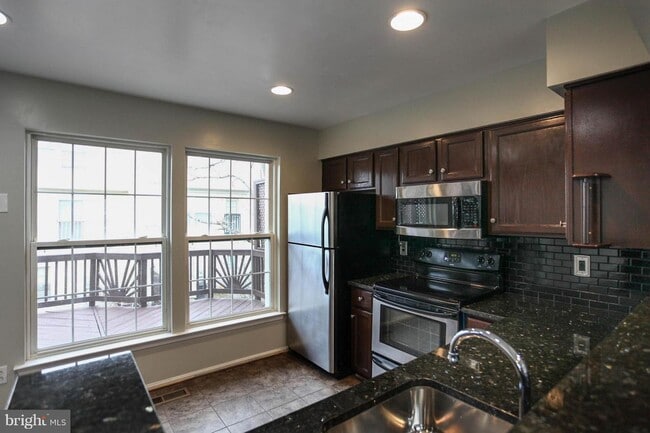 Photo - 13900 Fareham Ln