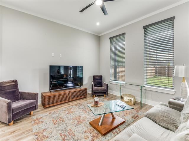 Photo - 1322 Strickland St