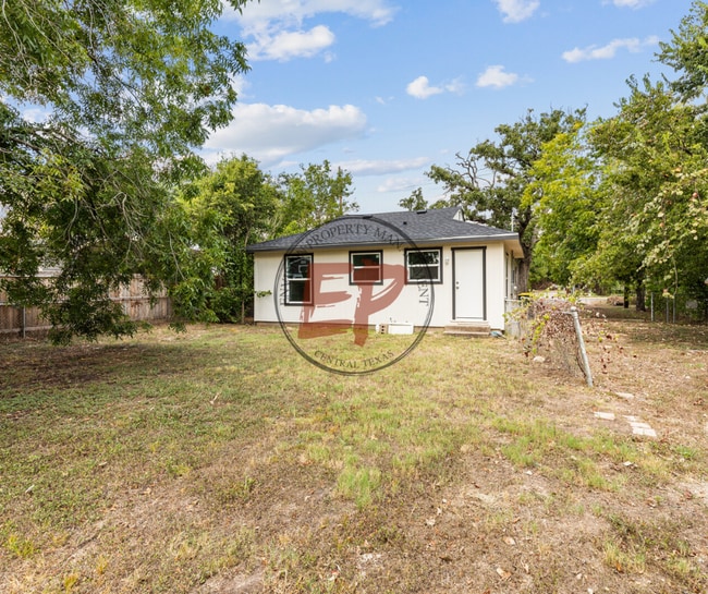 Photo - 4717 Meyers Ln