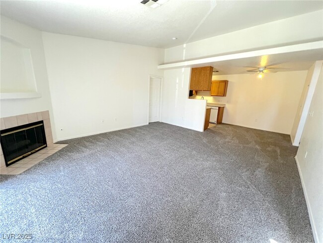 Photo - 4730 E Craig Rd Condo Unit 2128
