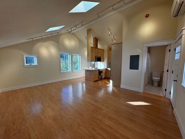 Photo - Modern Bainbridge Studio –  Prime Location...