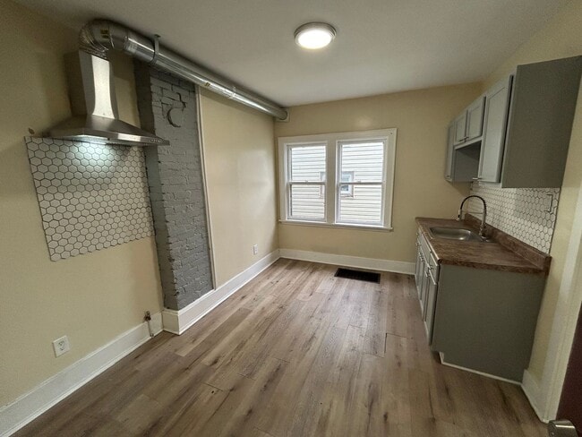 Photo - 501 Plymouth Ave Unit 3- Lower Rear