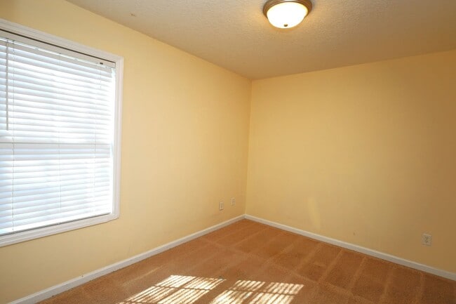 Photo - 1801 Chestnut Dr