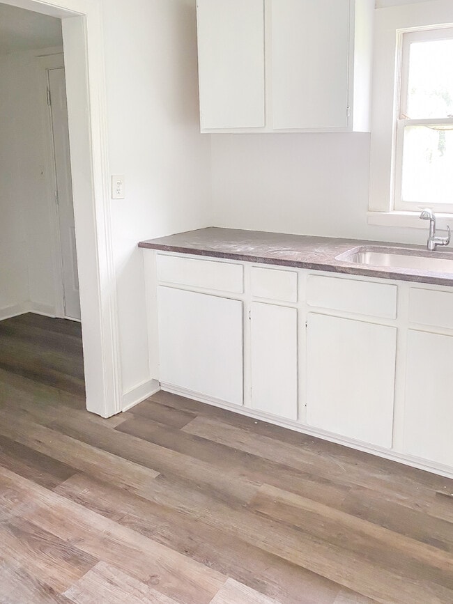 Photo - 2300 Raleigh St