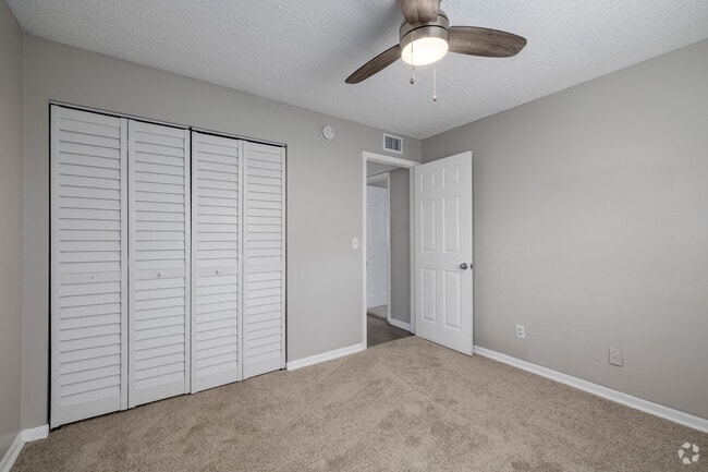 2BR, 1BA - 934SF - Second Bedroom