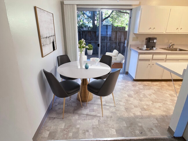 Bascom Holiday Apartments