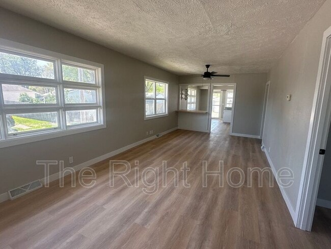 Photo - 4525 N 70th St