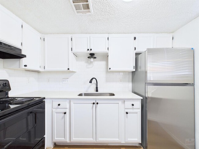 Photo - 2500 Burleson Rd Unit 201