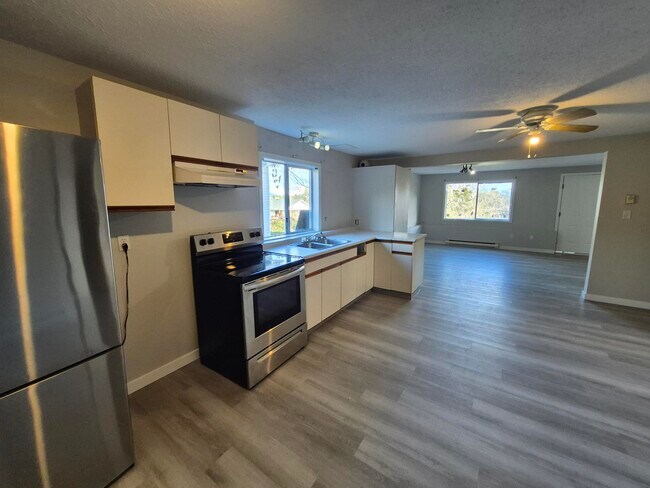 Photo - 6181 Palahi Rd