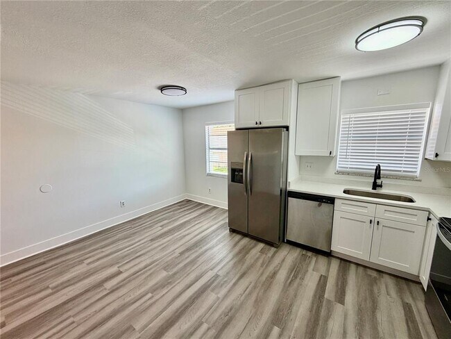 Photo - 7210 N Manhattan Ave Unidad 2321