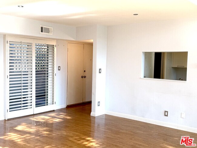 10800 Holman Ave Unit PH3