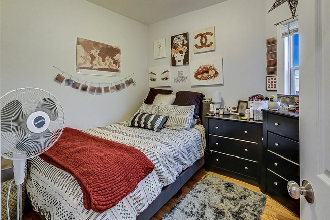 Photo - 1934 W Irving Park Rd Unit 2F