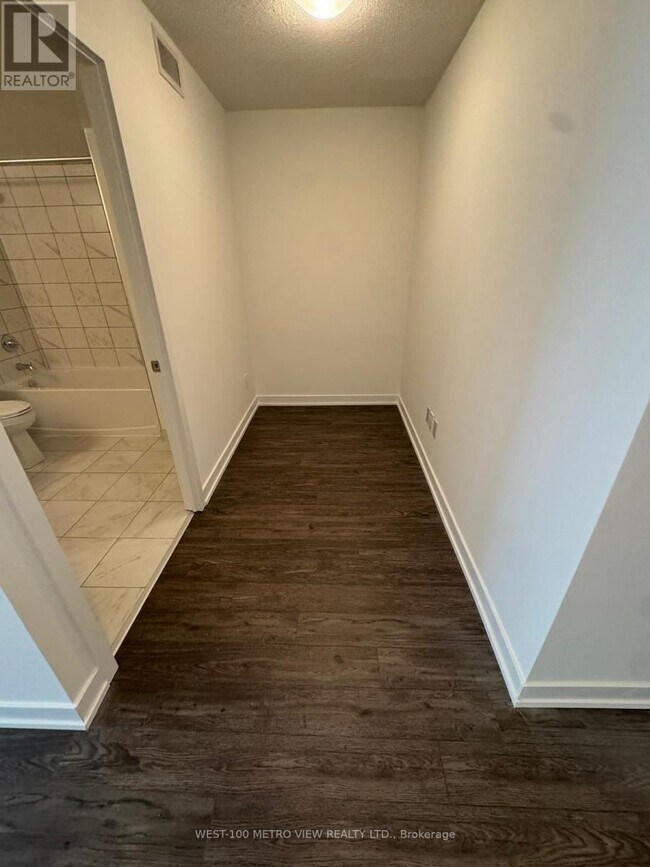 Photo - 1010 Sandy Beach Rd Unité 610