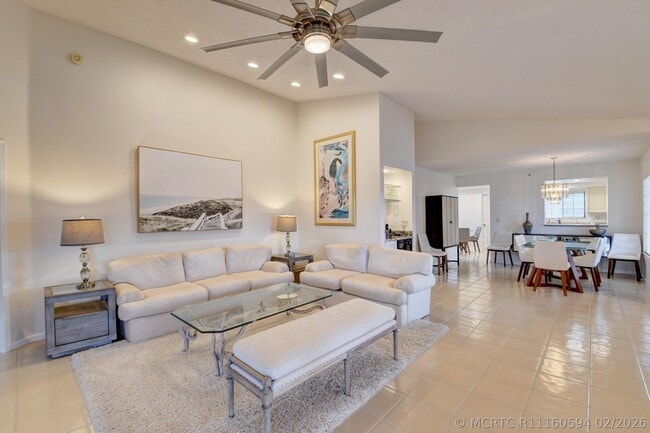 Building Photo - 15814 Loch Maree Ln Unit 3304