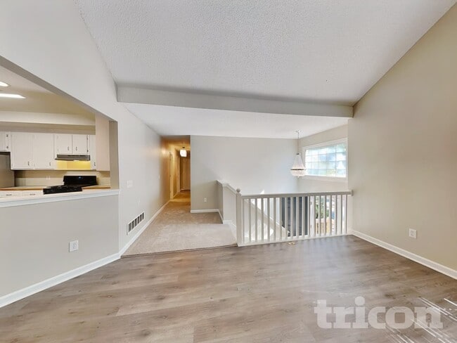 Photo - 1720 Ben King Rd