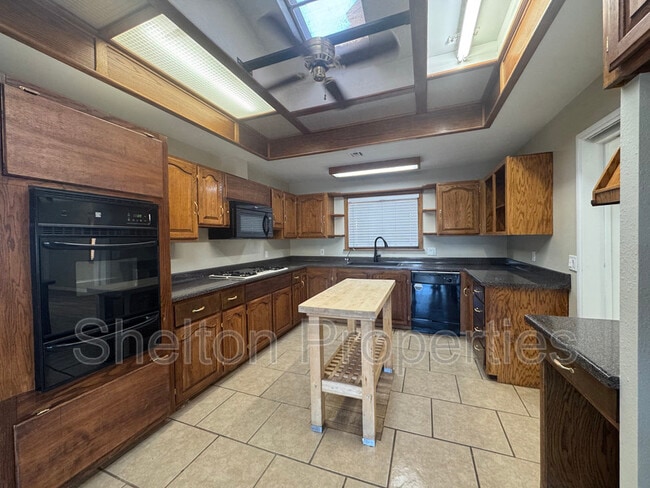 Photo - 2910 N 193rd Ave