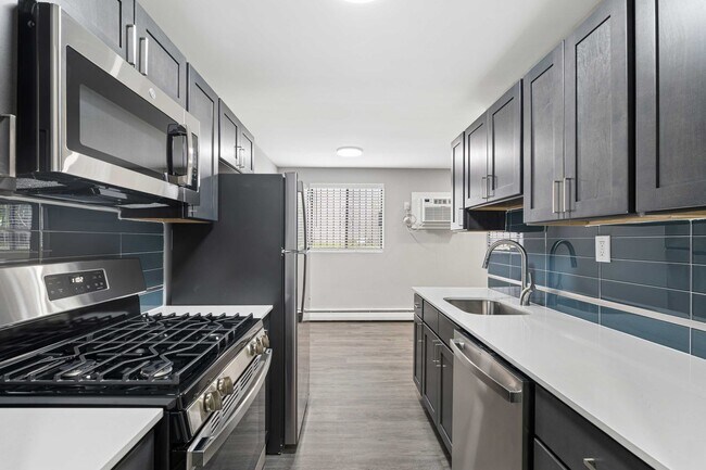 St. Laurent Apartments