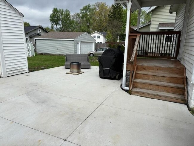 Photo - 2874 Bailey Rd